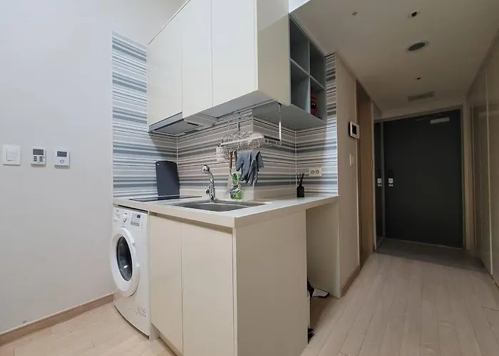 Comfortable Duplex House With View #seokchonlakeview #lotteworld * ソウル特別市